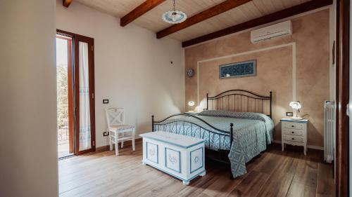 Erula House | Casa Vacanze LA CIMINEA