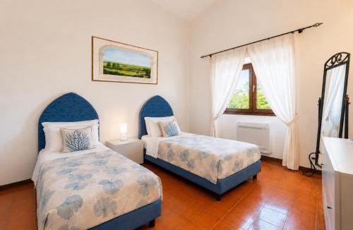 Pischina Salida Villa | Villa Salida - vista mare, piscina e spiaggia attrezzata