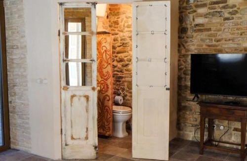 Fiorenzuola di Focara House | Vecchio Forno Only Adult, Luxury, History, Comfort