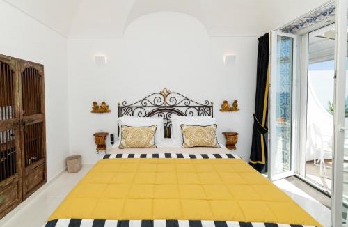 Arienzo House | Villa Pietra Santa