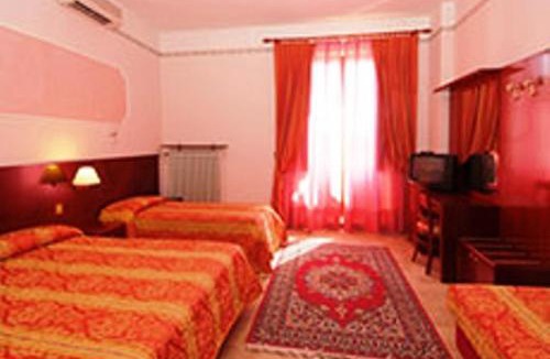 Recanati Old Town Hotel | Hotel Ristorante La Ginestra