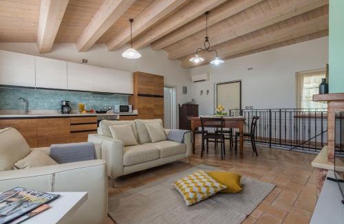 Fossombrone Villa | Villa Rosa