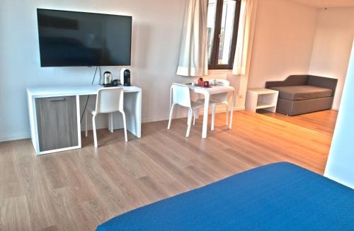 Oristano Historic Centre House | Four Rooms Guesthouse