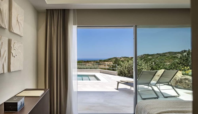 Li Finistreddi Exclusive Country Retreat