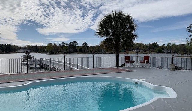 Island's Sunset Gold Guest Room on Beautiful Lake Murray, Permit #2500877 in Chapin