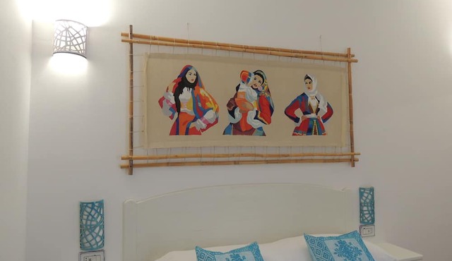 Hyacinth Room