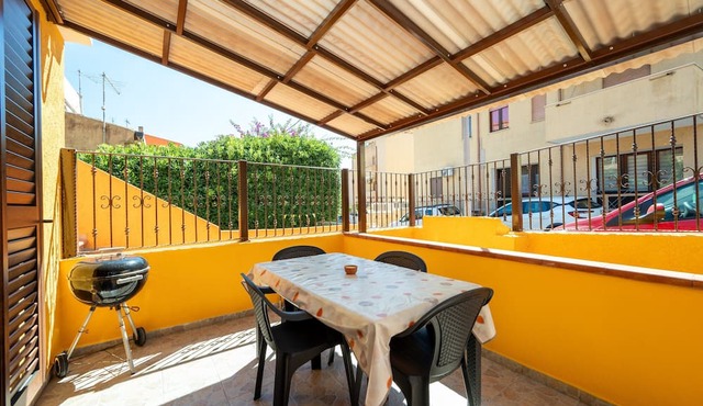 Apartment 'Il Cortile' with Private Veranda