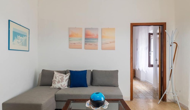 Apartment 'Assunta' with Wi-Fi and Air Conditioning