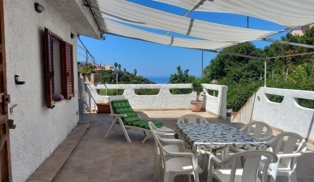 Bosa Apartment large terrace with a view