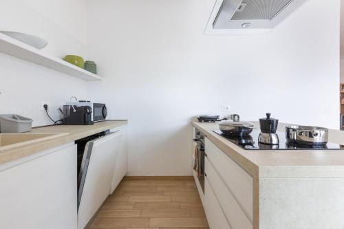 GuestHost - Comfy Terrace Apartment in Cagliari