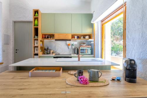 Itadhome - "Vista Paradiso", Exclusive Villa con vista su Arcipelago Maddalena, vicino al mare
