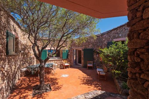 Villa S'Incantu in Portobello di Gallura