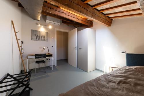 Corso Diaz Penthouse Vintage Charm in the center of Forlì