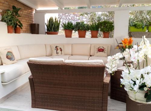 Charming Apartment Calasetta + Garden
