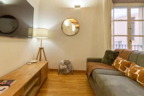 Martini Castello Boutique Apartments - Historic Center & Lift