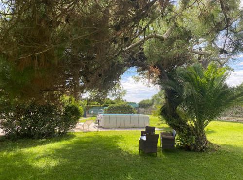 Comfortable and spacious villa - Baia Domizia