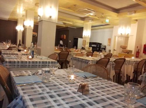 Hotel Desire'